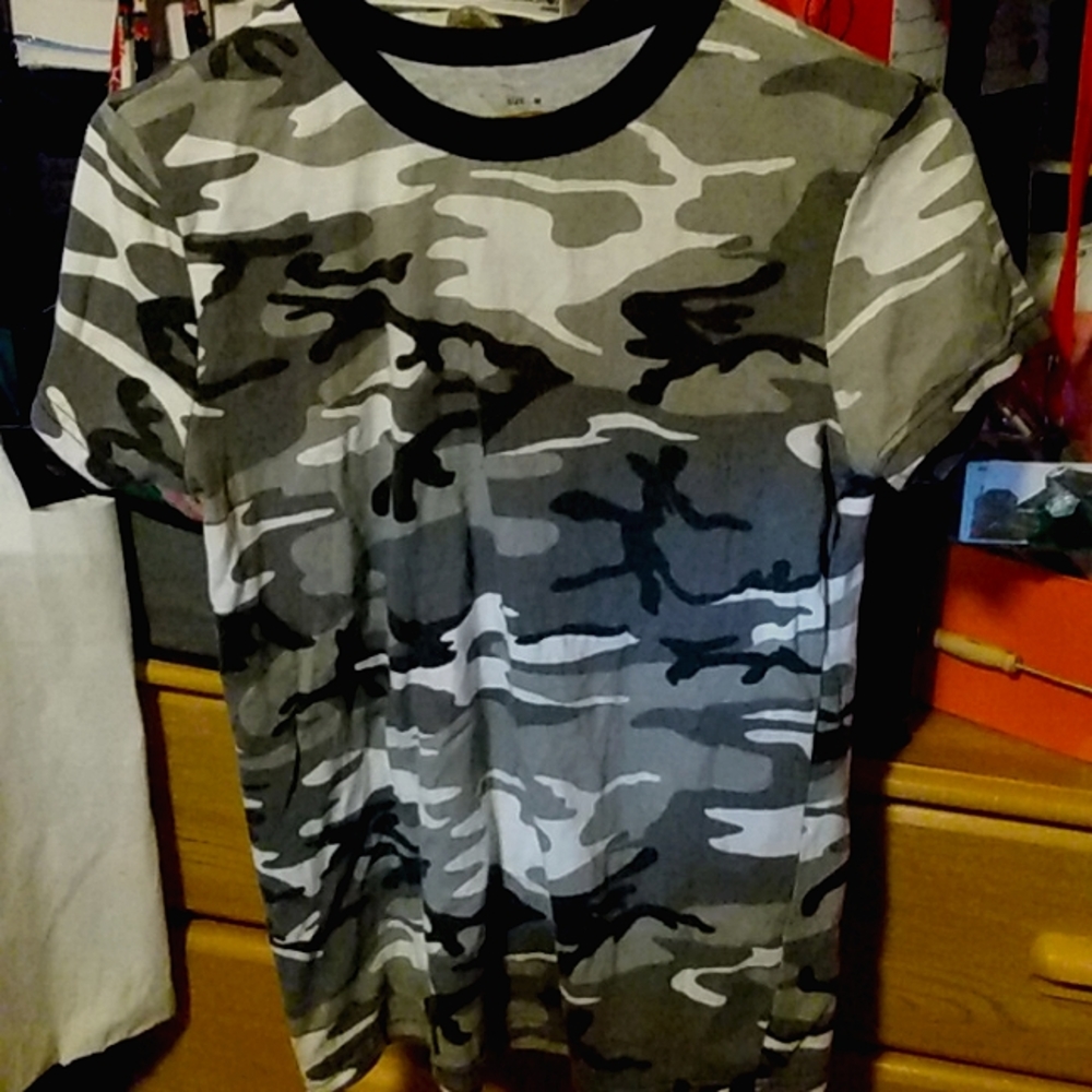 Camo t-shirt